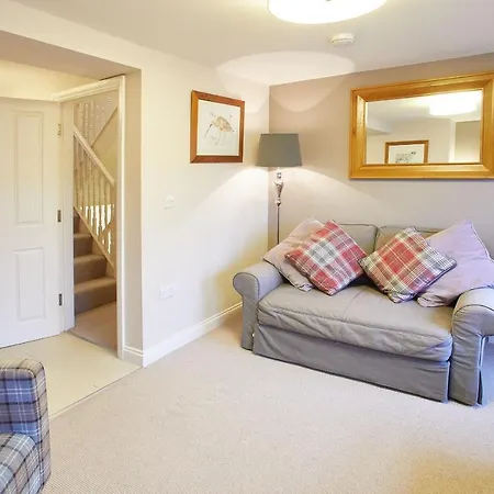 Host & - Spyglass 1708