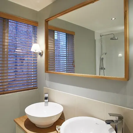 Apartment Host & - Spyglass 1708 *