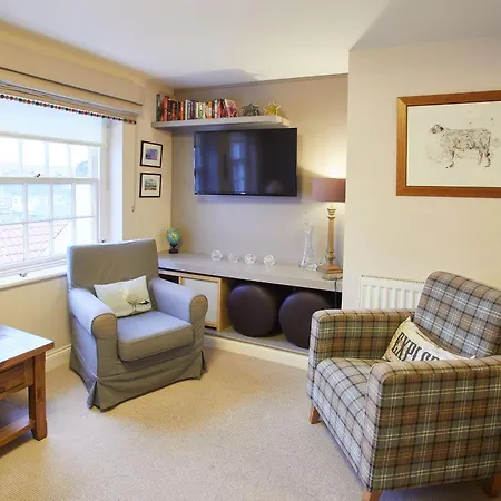 Apartment Host & - Spyglass 1708 Whitby